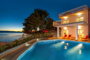 Magnificent Villa with Pool,Sea View,BBQ,Sauna